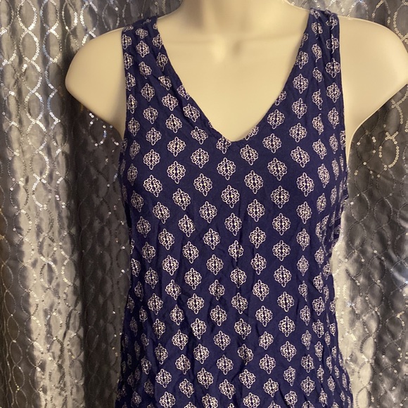 Dress - Picture 2 of 6